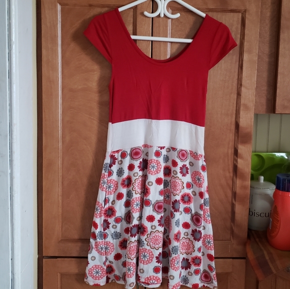 Summer dress - Picture 1 of 5